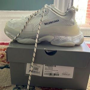 Balenciaga Triple s Sneaker